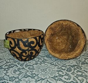 In The Garden 2 Black and Brown Planter Basket Set